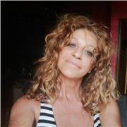 Docente di italiano, impartisce lezioni di italiano, storia, filosofia, psicologia e pedagogia